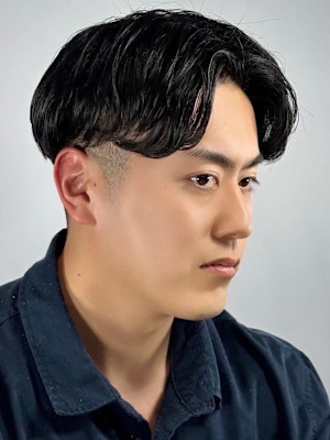 大宮メンズツーブロックセンターパート韓国風ビジネスヘア