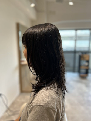 大人可愛い◎イメチェン似合わせカット、セミディ