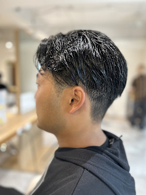 MEN'S HAIRアッシュブラックカルマパーマ