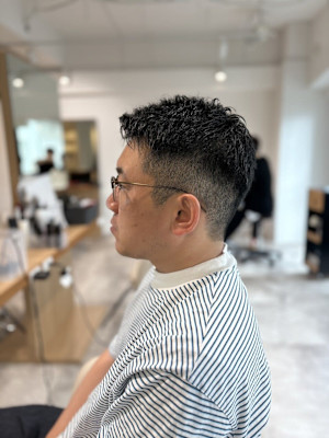 20代30代40代◎似合わせカットナチュラルフェードの大人ス