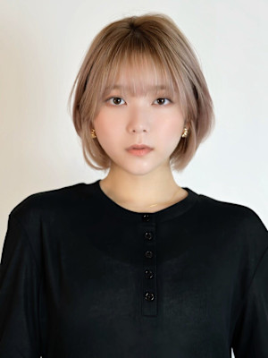 ナチュラルショートボブ