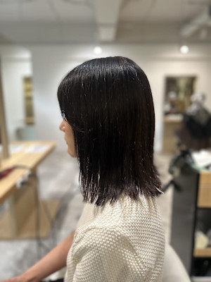 20代30代40代イメチェン似合わせカット外はねボブ切りっぱ