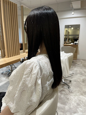 20代30代40代◎似合わせカット暗めカラーツヤ感ストレート