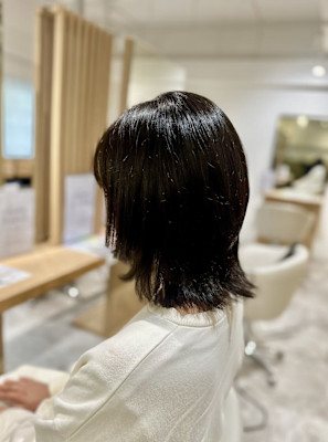 レディース30代40代◎クラゲヘアー小顔に見せるヘア黒髪カタ