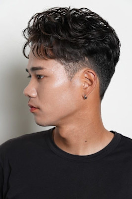ツーブロックショートカルマヘアスリックバックジェットフェード