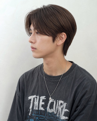爽やか毛流れニュアンスパーマ×センターパートメンズヘア