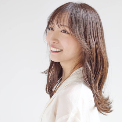 大人女性の艶髪ナチュラルロング