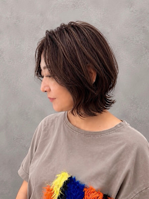 大人可愛い色っぽレイヤーボブ