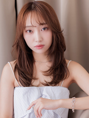シースルーバング大人かわいいレイヤーウルフカット20代30代