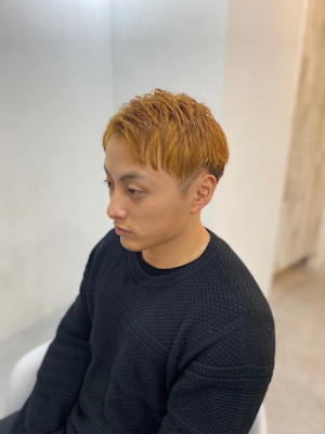 20代30代40代フェザーパーマスパイキーショートブロンド