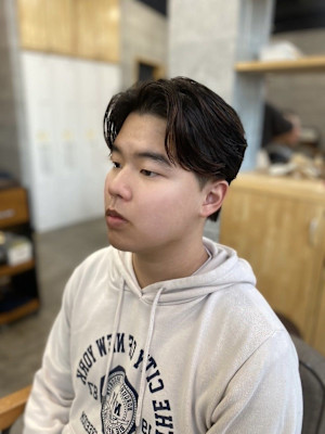 20代30代40代◎似合わせカットフェザーパーマブルーブラッ