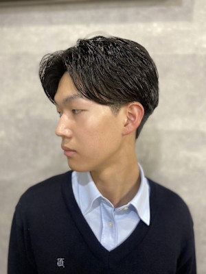 20代30代40代◎似合わせカットブルーブラックフェザーパー