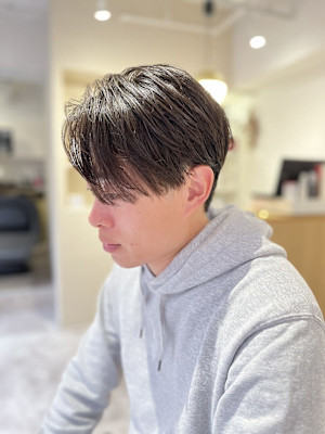 マッシュツーブロックセンターパートコンマバングフェザーパーマ