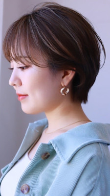 大人可愛い20代30代40代前髪パーマグレーベージュショート