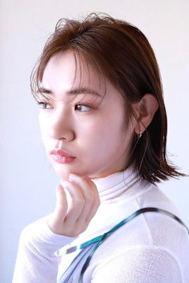 大人可愛い20代30代40代シースルー前髪パーマグレーベージ