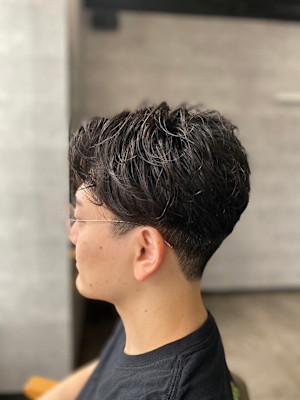 MEN'S HAIR束感ショートマッシュパーマアッシュブラッ