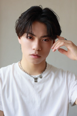 MEN'S HAIRダークアッシュのウルフカルマパーマ