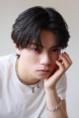 MEN'S HAIRダークアッシュのウルフカルマパーマ