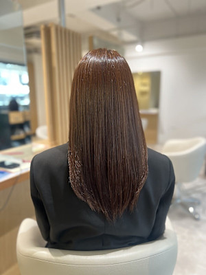 セミロングレイヤーカット