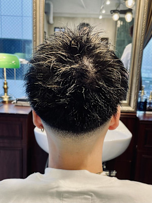 【20代 男性】スパイキーフェードツーブロック