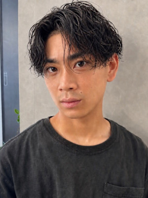 センターパート ツーブロック 束感 ビジネスヘア 福山