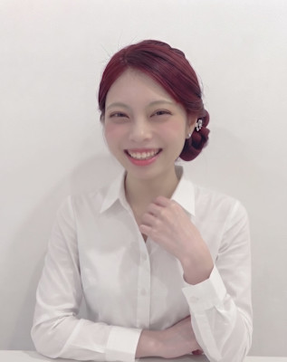 深みのあるツヤ感が魅力！大人上品なカシスピンク 派手すぎず品