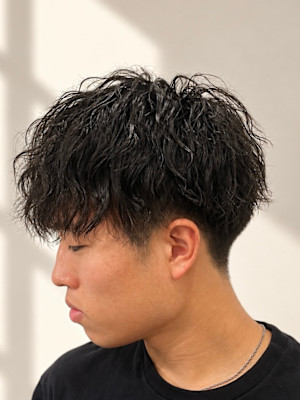 ラフにキマる、無造作マッシュパーマ