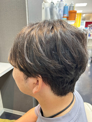 毛流れ束感で魅せる！好印象ナチュラルメンズマッシュショート