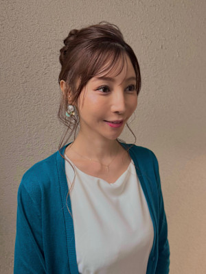 華やかアップスタイル｜結婚式・お呼ばれヘアセット