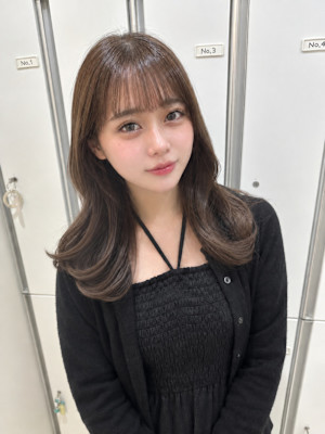 【伊勢原】イルミナカラー+髪質改善で叶える透明感オリーブ