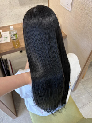 [滋賀大津]ツヤ感たっぷりブルーブラック