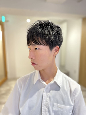 メンズマッシュニュアンスパーマツーブロック短髪アップバング