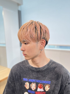 メンズパーマツーブロック短髪アップバングセンターパート