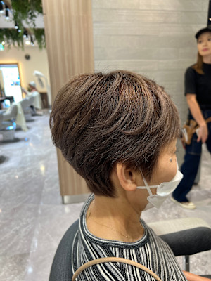 大人ショート白髪染め