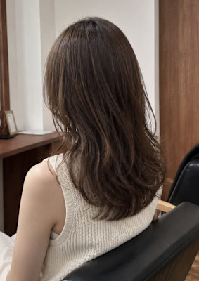 柔らかく揺れるレイヤーロング