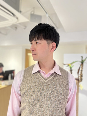 メンズマッシュツーブロックニュアンスパーマセンターパート
