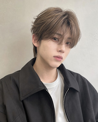 韓国風カルマヘア×アッシュベージュで魅せる、アンニュイマッシ