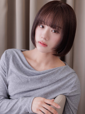 小顔シャギーカット大人ショートヘア黒髪ミニボブ20代30代