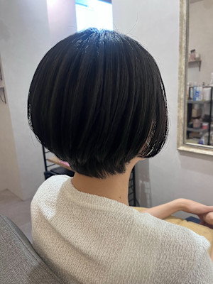 ４０代５０代の大人ショート／きれいに染める白髪カラー✕ツヤ