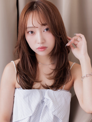 シースルーバング大人かわいいレイヤーウルフカット20代30代