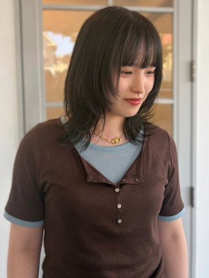 顔まわりレイヤー レイヤーカット ハッシュカット 20代