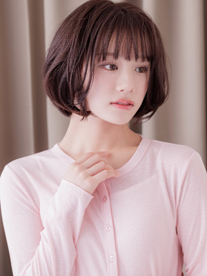 黒髪ダークアッシュ大人ショートヘア立体感丸みボブ20代30代