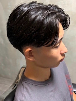 ニュアンスパーマ メンズショート センターパート マッシュ