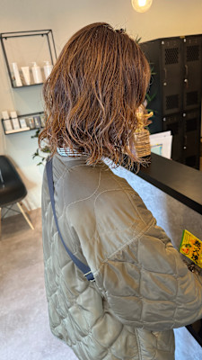 コテ巻き風パーマスタイルミディアムパーマデジタルパーマボブ