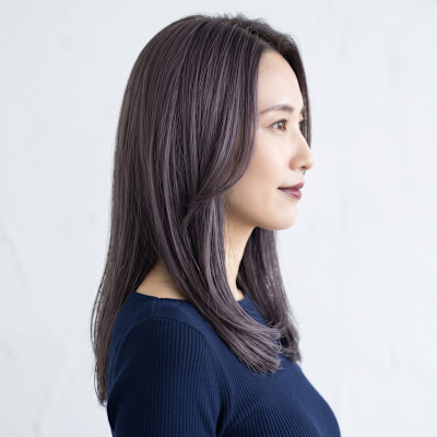 小顔韓国風くびれレイヤー！大人の艶グレージュ