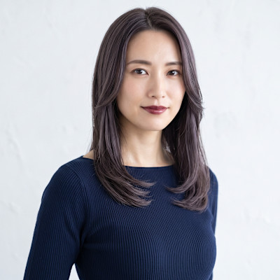 小顔韓国風くびれレイヤー！大人の艶グレージュ