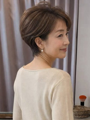 大人ショート 白髪ぼかし 髪質改善 フォギーベージュ 40代