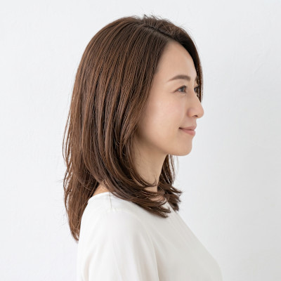 【40代】大人上品な艶ミディアムレイヤー/白髪対策