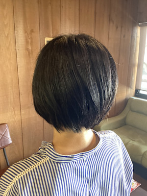 ショートボブ