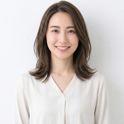 【30代】小顔センターパート/ひし形レイヤーミディ